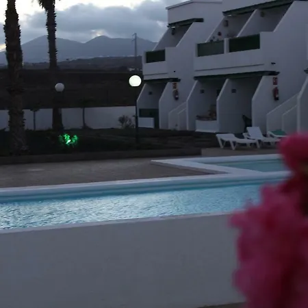 Mimosas * Puerto del Carmen (Lanzarote)